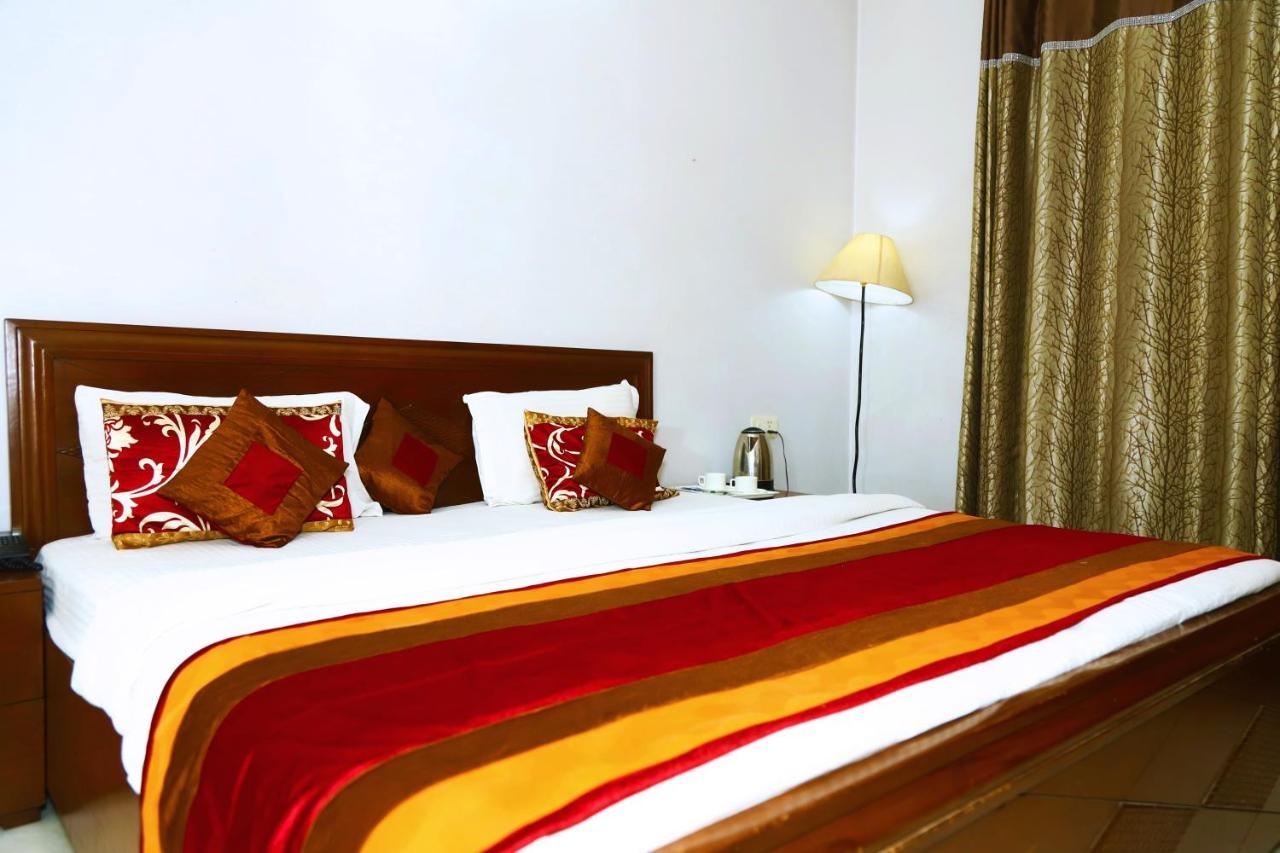 Angel Nri B&B Greater Noida Exteriör bild