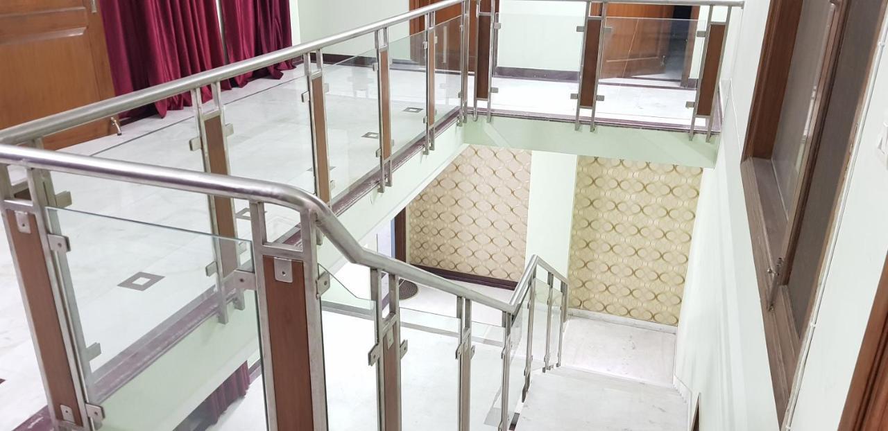 Angel Nri B&B Greater Noida Exteriör bild
