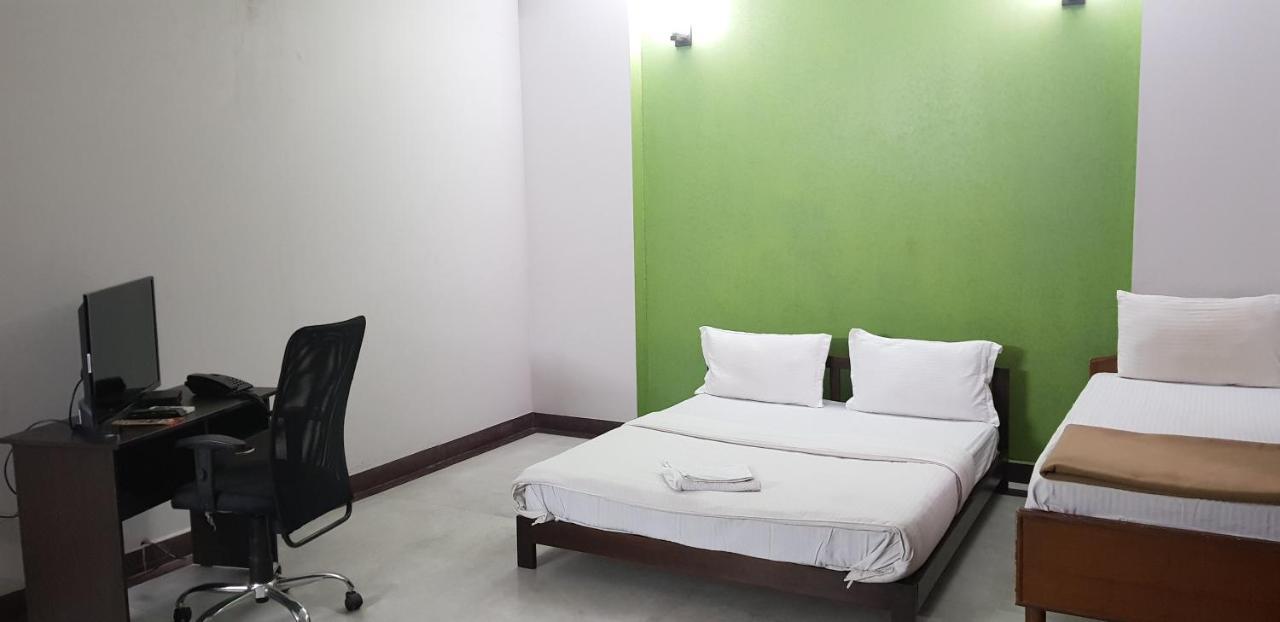 Angel Nri B&B Greater Noida Exteriör bild