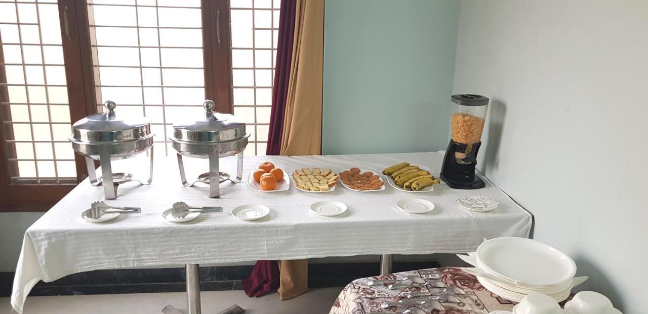 Angel Nri B&B Greater Noida Exteriör bild